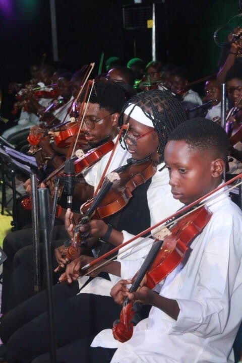 TEMA string players performing together